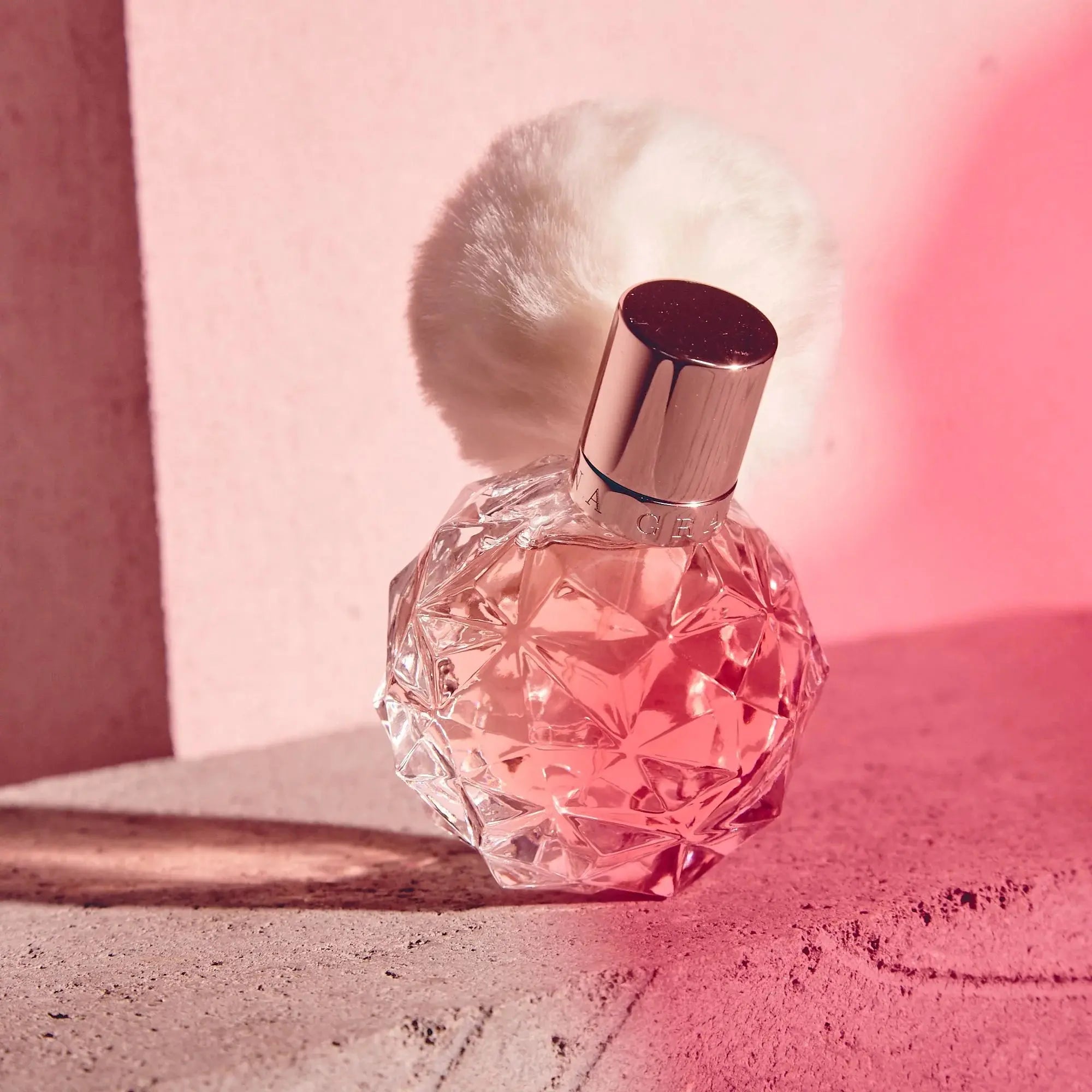 Ari by Ariana Grande Women's 3Pcs Set Eau De Parfum.