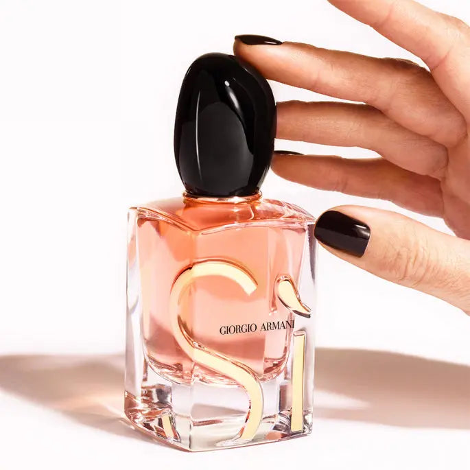 Armani Si Intense by Giorgio Armani elegant evening fragrance for women