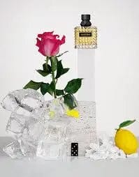 Donna Born in Roma Yellow Dream EDP bottle detail
