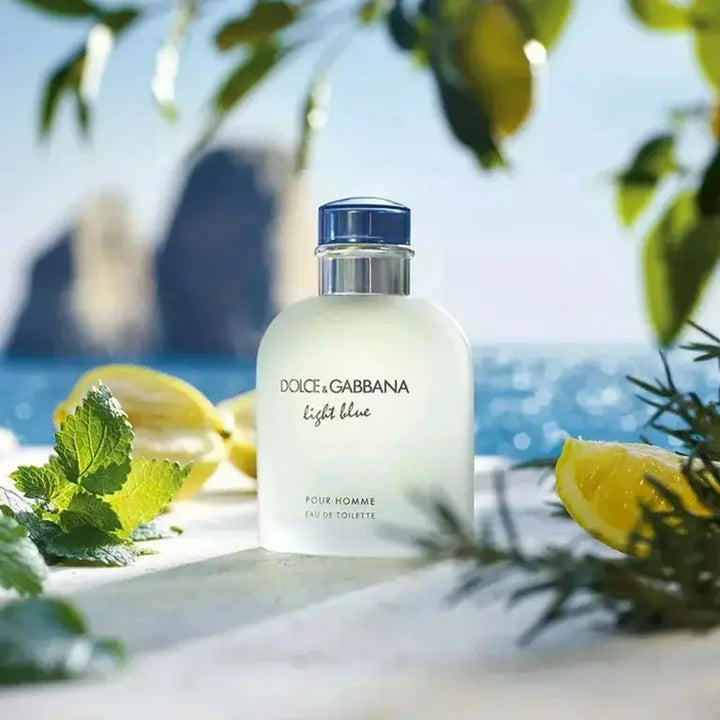 Light Blue D&amp;G EDT bottle detail