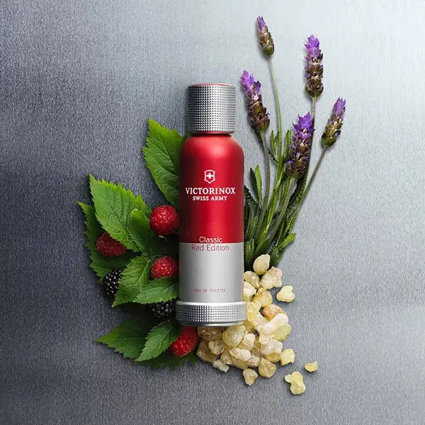 Swiss Army Classic Red EDT bottle detail

